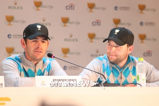 대회서 돌풀을 일으킨 남아공 듀오 루이 우스투이젠(왼쪽)과 브랜드 그레이스. /사진=김지현 기자