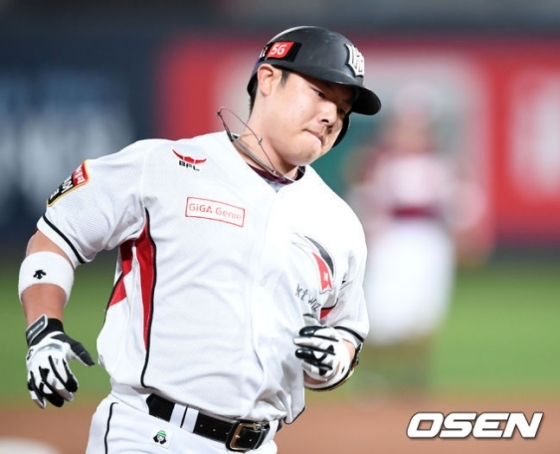 윤석민.