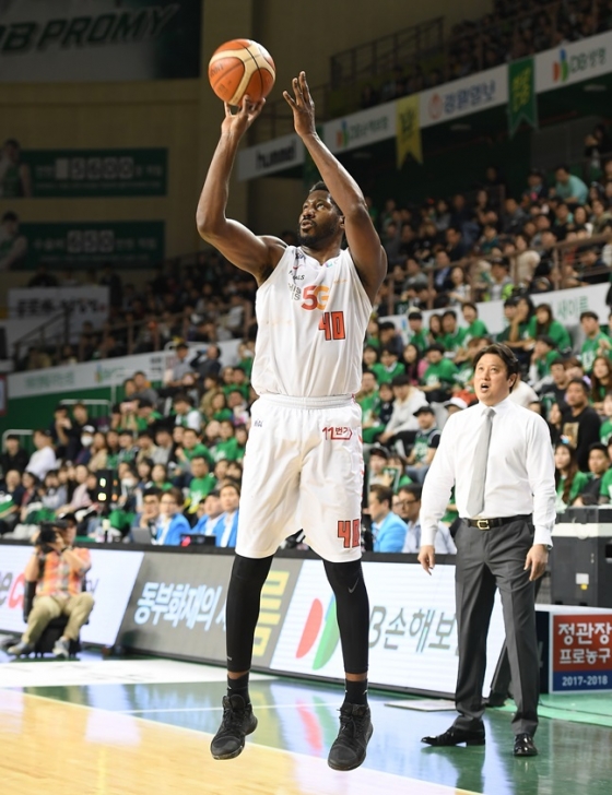 25점을 올리며 활약한 제임스 메이스. /사진=KBL 제공