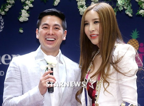 (왼쪽부터) 미키정, 하리수 /사진=김휘선 기자