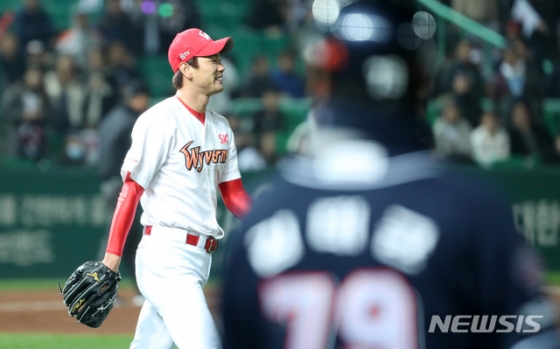 4차전 SK 선발 김광현.