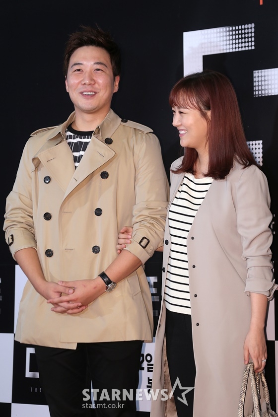 가수 장윤정(오른쪽), 도경완 아나운서 부부/사진=스타뉴스