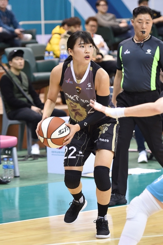 좋은 활약을 선보인 구슬. /사진=WKBL 제공