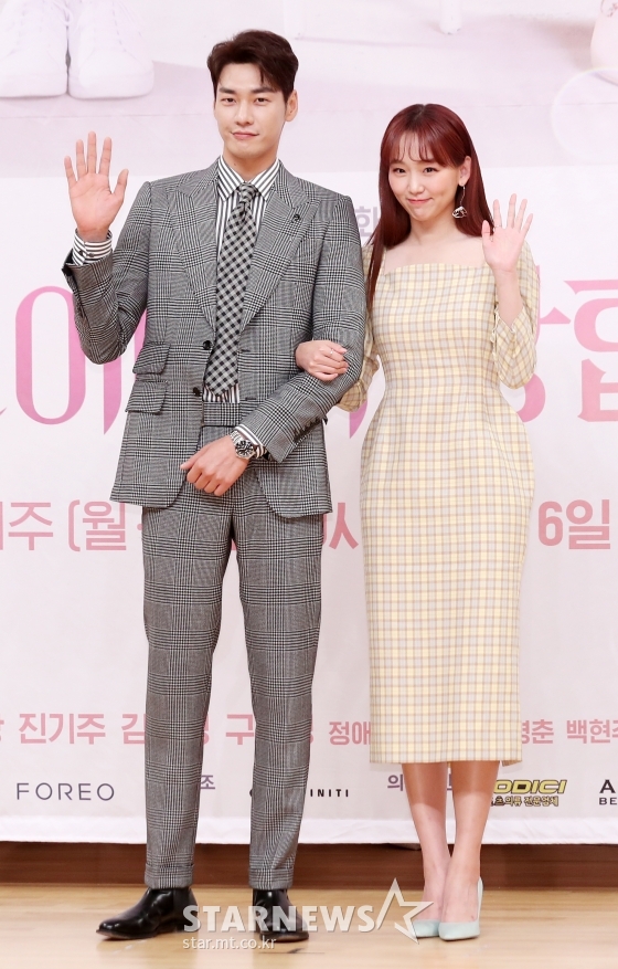 배우 김영광, 진기주 / 사진=김휘선 기자 hwijpg@