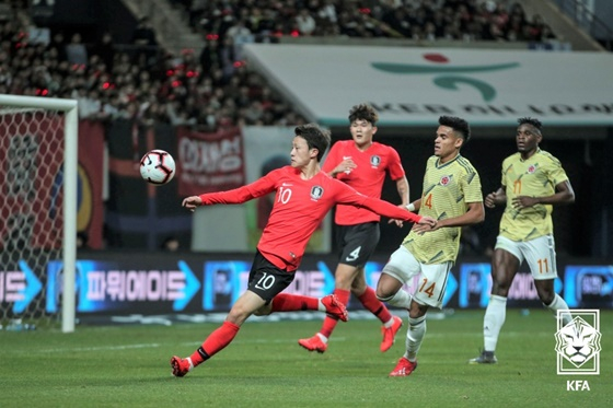 2019년에 열렸던 한국(빨간색 유니폼)과 콜롬비아 경기. /사진=대한축구협회 제공