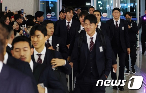 아랍에미리트로 출발하는 한국축구대표팀. /사진=뉴스1 제공