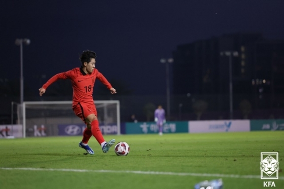 경기에 집중하는 이강인. /사진=대한축구협회 제공