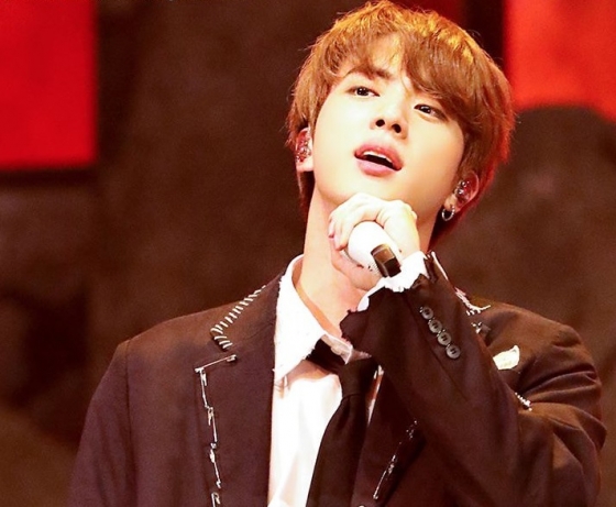 방탄소년단 진, 英 BBC 라디오 '2024년 라이브를 꼭 봐야하는 아티스트' 선정