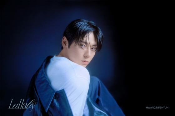 '눈부신 비주얼' 황민현, 신곡 'Lullaby' 오피셜 포토 첫선