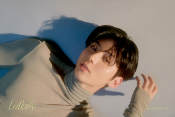 황민현, 'Lullaby' 2차 오피셜 포토 공개..설렘 지수↑