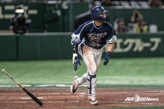 이정후가 2023 WBC에서 타격하고 있다. /AFPBBNews=뉴스1