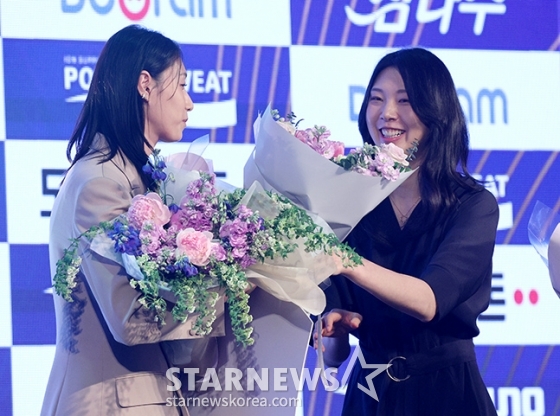 [포토] 김연경 '양효진보단 잘했다'