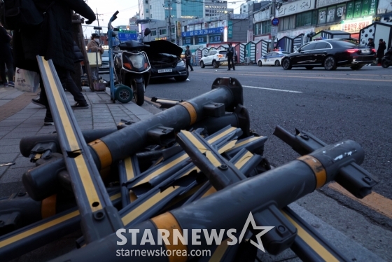 지난 2월 29일 서울 은평구 연서시장 앞 급발진으로 의심되는 사고가 발생,  14명 사상자가 병원으로 이송됐다. 사진은 사고 현장 모습. /사진제공=뉴시스