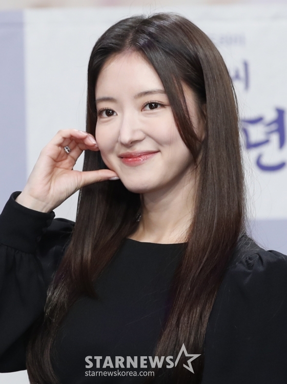 이세영, 이번주도 스타랭킹 女배우 2위세영!::스포탈코리아 이세영, 이번주도 스타랭킹 女배우 2위세영!