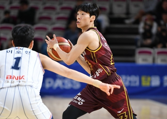 이재도(오른쪽). /사진=KBL 제공 
