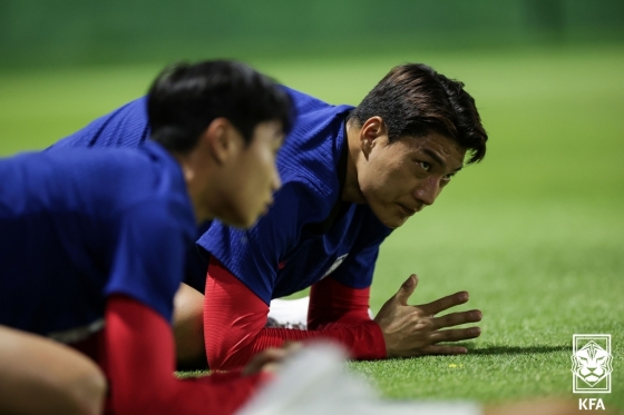 훈련 중인 주민규(가운데)의 모습. /사진=대한축구협회 제공