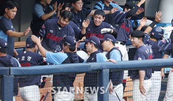 [포토] 황성빈 '그래 야구는 기세야'