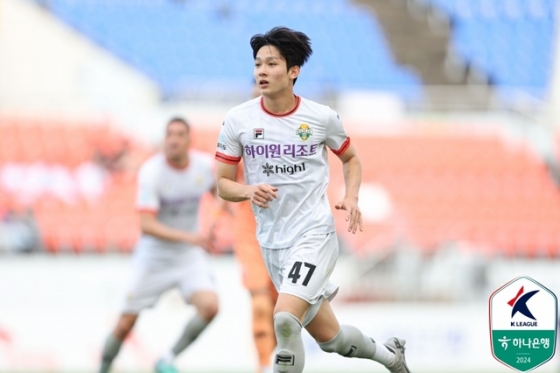 경기에 집중하는 양민혁. /사진=한국프로축구연맹 제공