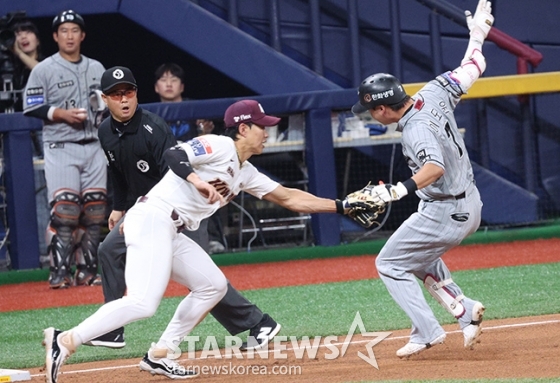 [포토] 이도윤 '매트릭스는 무리였어'