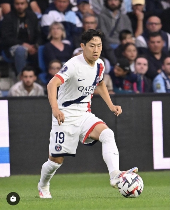 볼 컨트롤하는 이강인의 모습. /사진=PSG 공식 SNS