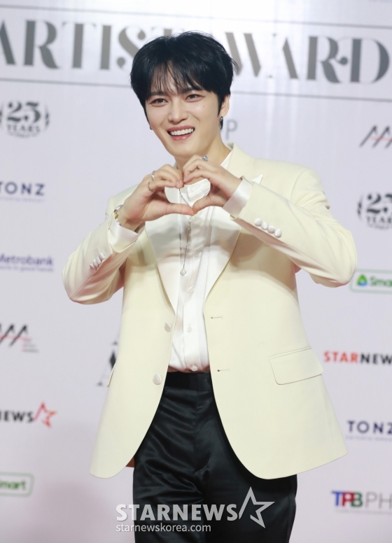 가수 김재중이 14일 필리핀 아레나에서 열린 '2023 아시아 아티스트 어워즈 인 필리핀'(2023 Asia Artist Awards IN THE PHIPPINES, 이하 '2023 AAA') 레드카펫 행사에 참석해 포즈를 취하고 있다.  '2023 AAA'는 스타뉴스가 주최하고 Asia Artist Awards 조직위원회, TONZ 엔터테인먼트, PULP Live World가 공동 주관한다. 그룹 아이브(IVE) 장원영, 가수 강다니엘, 그룹 제로베이스원 성한빈이 MC를 맡았다. 2023.12.14 /사진=이동훈