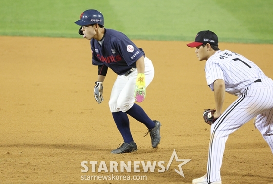 [포토] 황성빈 '혀 빼물고 황보르기니 시동'