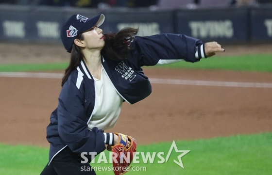 [포토] 박신혜 '미모만큼 빛난 시구'