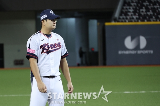 [포토] 김서현 '폭격하기 딱 좋은 돔'