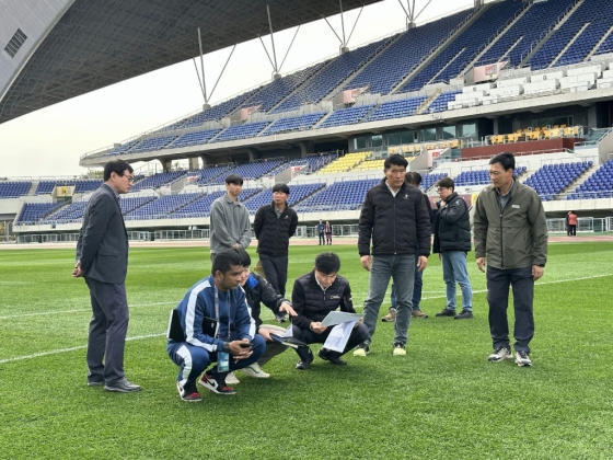 아시아축구연맹(AFC)의 광주월드컵경기장 시찰 당시. /사진=광주광역시