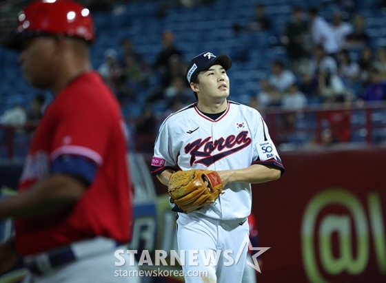 [포토] 임찬규 '1회부터 쉽지 않네'