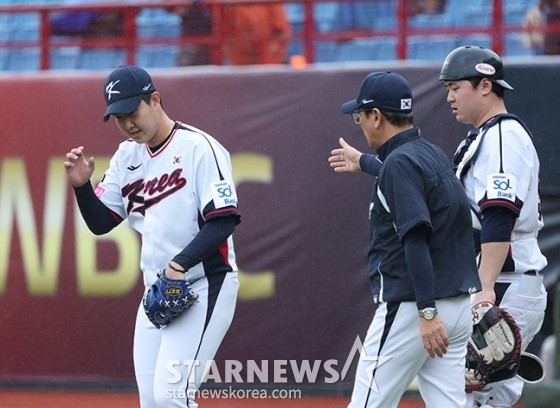 [포토] 유영찬 '4년 후 보자'