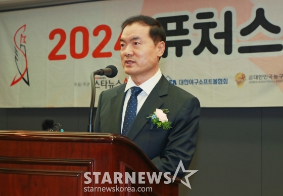 2024 퓨처스 스타대상 환영사하는 박준철 대표[★포토]