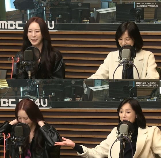 베이비복스 김이지, 이희진 /사진=MBC FM4U '두데' 캡처