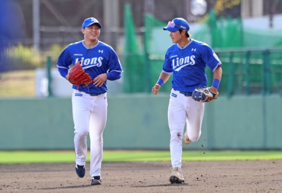 배찬승(왼쪽)과 심재훈. /사진=삼성 라이온즈 제공