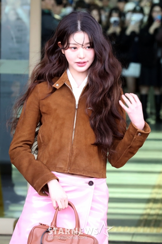 아이브 장원영 '인형이 따로없죠!'[★포토]