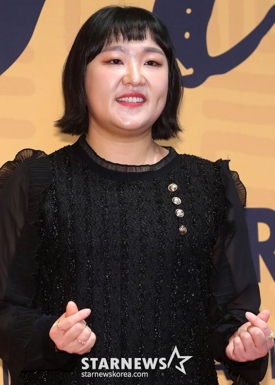 방송인 이수지가 7일 오전 서울 중구 신라호텔 다이너스티홀에서 진행된 '2025 대한민국 퍼스트브랜드 대상'에 참석해 포즈를 취하고 있다. 2025.01.07 /사진=김창현 chmt@