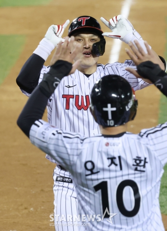 [포토] 박동원 '개막 8경기 연속 매진이라구'
