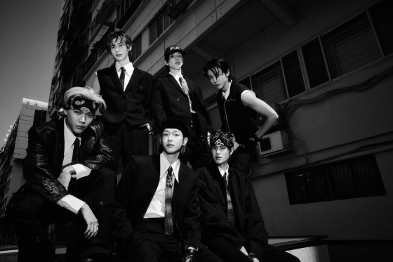 라이즈, 뜨거운 '열망 보부상' 모먼트..첫 정규 앨범 수록곡 'Bag Bad Back' 오늘(1일) 오후 6시 MV 공개