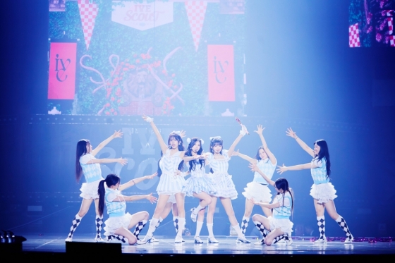 아이브 안유진, 가을, 레이 유닛 무대/사진제공=스타쉽엔터테인먼트