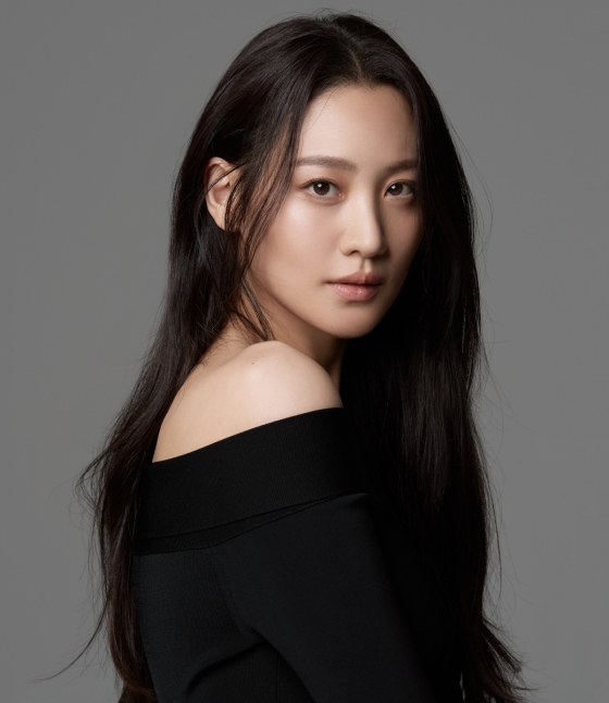 수현, 조진웅·한예리와 한솥밥..사람엔터 전속계약