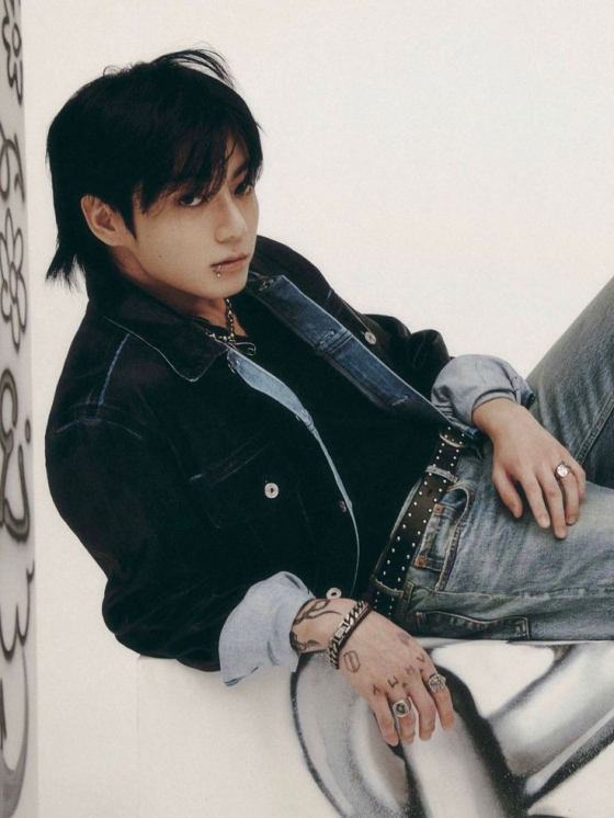 방탄소년단 정국 'GOLDEN', 2025년 스포티파이 아시아 남성 아티스트 최다 스트리밍 앨범 1위