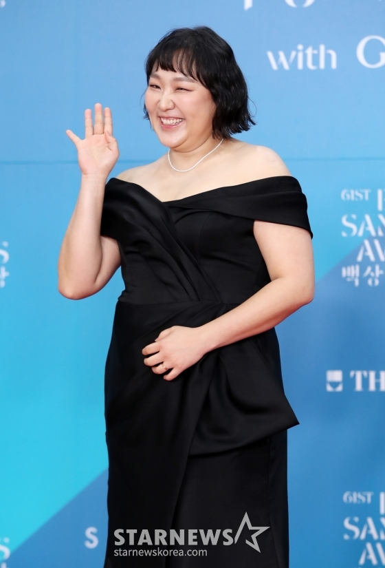 이수지, 쑥덕이들아 기다려[★포토]