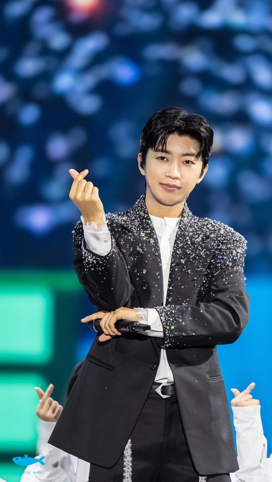 임영웅 "영웅시대, 부모님 같은 존재..사랑합니다, 건행"
