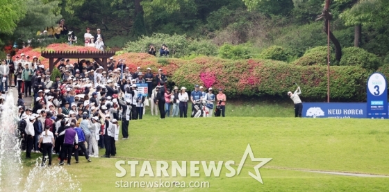 3번홀 티샷하는 김효주[★포토]