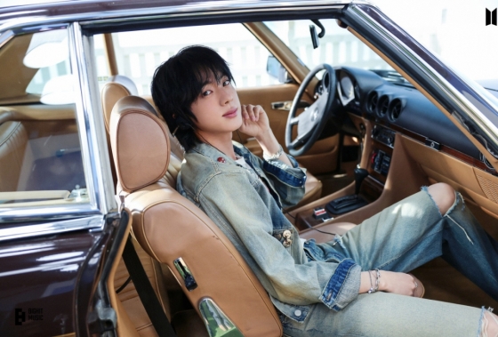 방탄소년단 진, 스타플래닛 '4월의 기부 요정' 등극