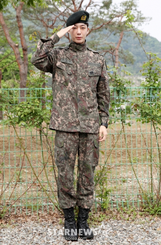 형원, 전역을 신고합니다[★포토]