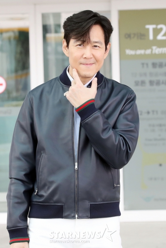 이정재 '잘생김이 뭍어나죠?'[★포토]