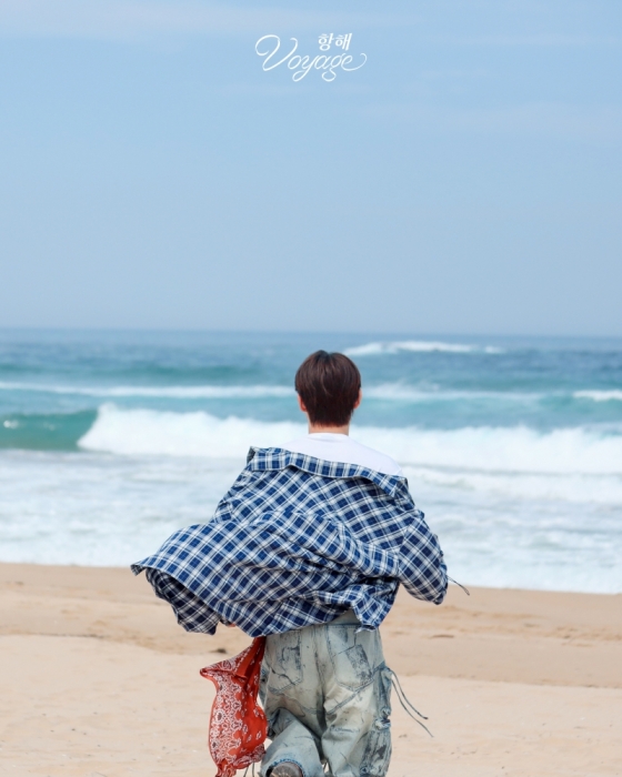 워너원 출신 윤지성, 신곡 '항해 (Voyage)' 티저 이미지 공개