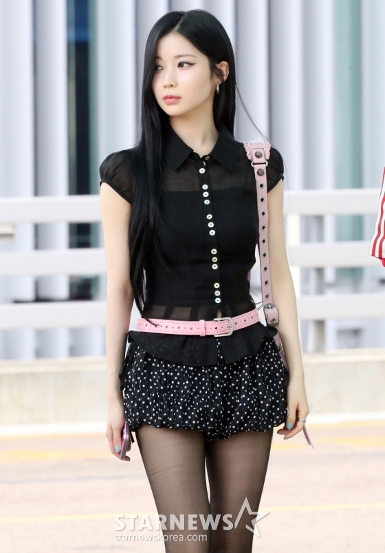 베이비몬스터 아사 '시선강탈 패션센스'[★포토]