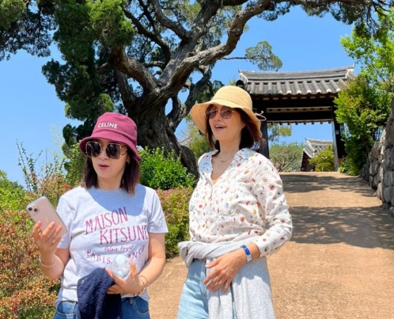 사진=윤유선 인스타그램